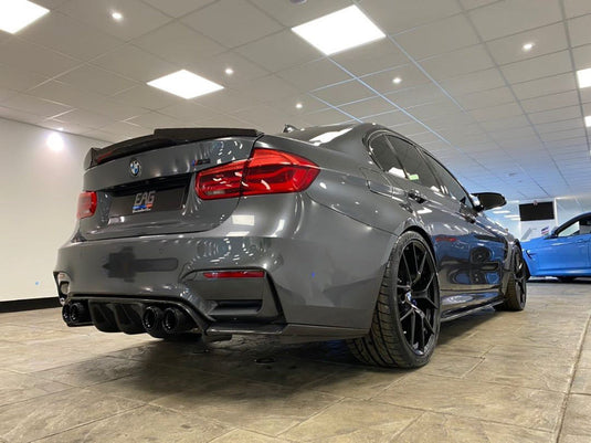 BMW M3 (F80) SALOON FULL CARBON FIBRE KIT - V1