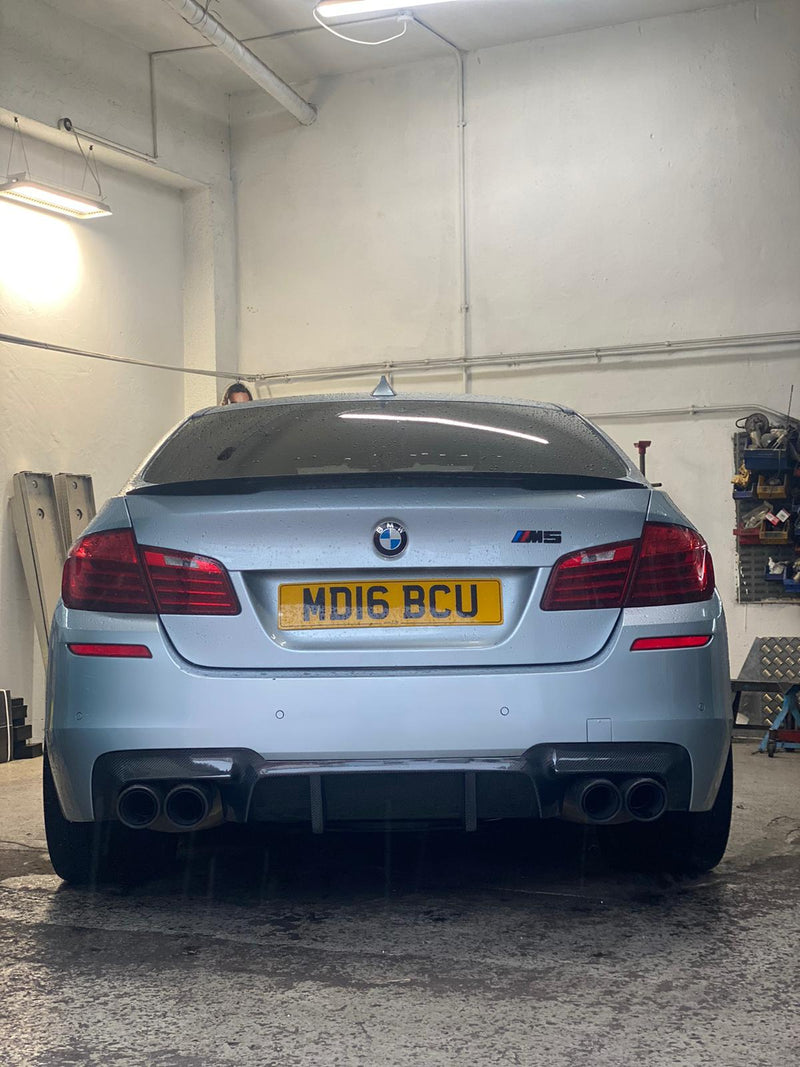 Load image into Gallery viewer, BMW F10 M5 CARBON FIBRE DIFFUSER - V STYLE
