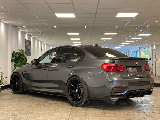 BMW M3 (F80) SALOON FULL CARBON FIBRE KIT - V1