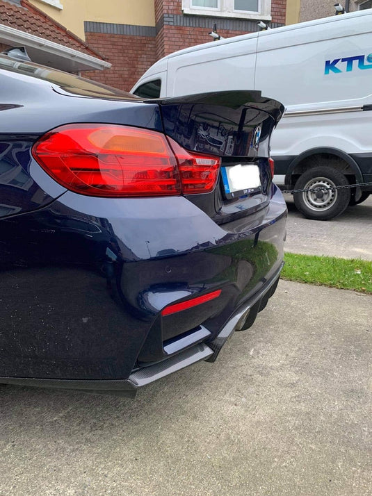 BMW M4 (F82) COUPE FULL CARBON FIBRE KIT - V1