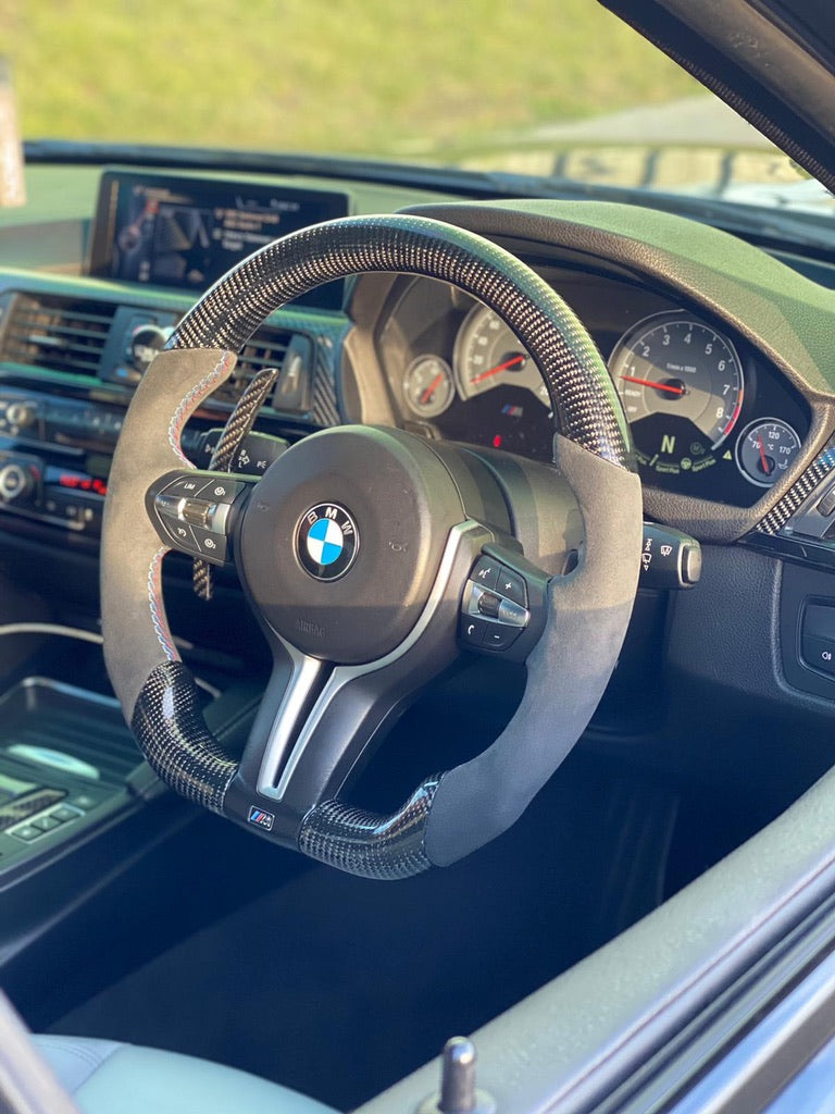 Load image into Gallery viewer, BMW FXX CARBON FIBRE / ALCANTARA FLAT BOTTOM STEERING WHEEL
