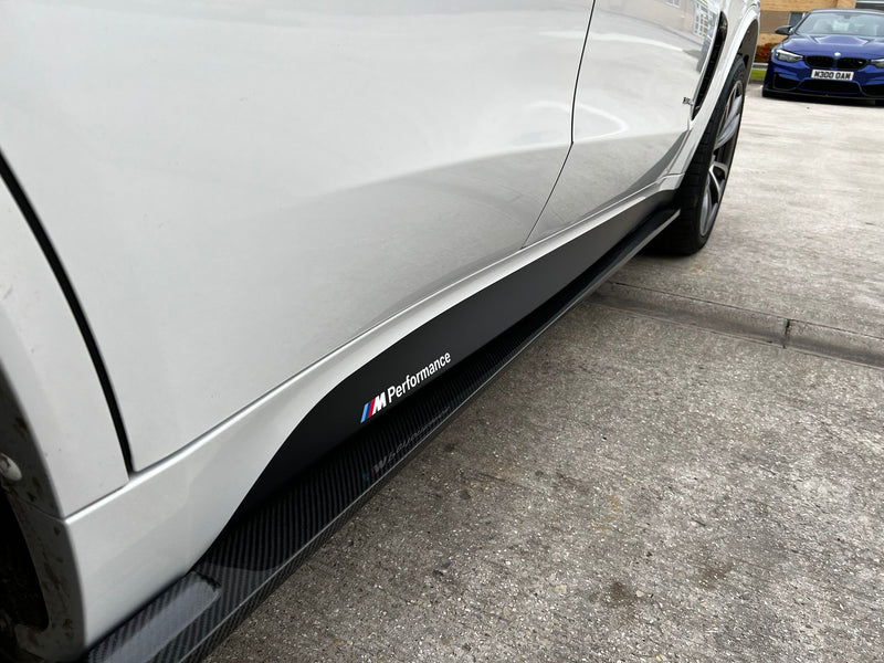 Load image into Gallery viewer, BMW F15/F85 X5/X5M CARBON FIBRE SIDE SKIRTS - 3D STYLE
