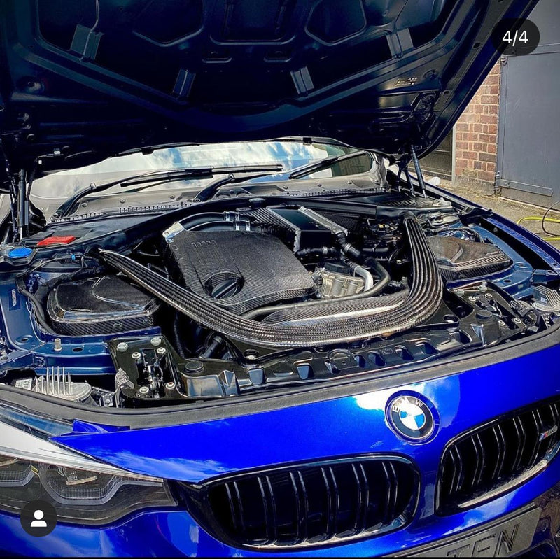 Load image into Gallery viewer, BMW F80/F82/F83/F87 M2C/M3/M4 CARBON FIBRE ENGINE COVER
