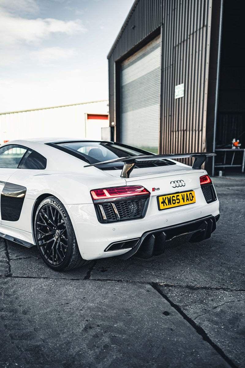 Load image into Gallery viewer, AUDI R8 V10 GEN 2 CARBON FIBRE WING - V STYLE
