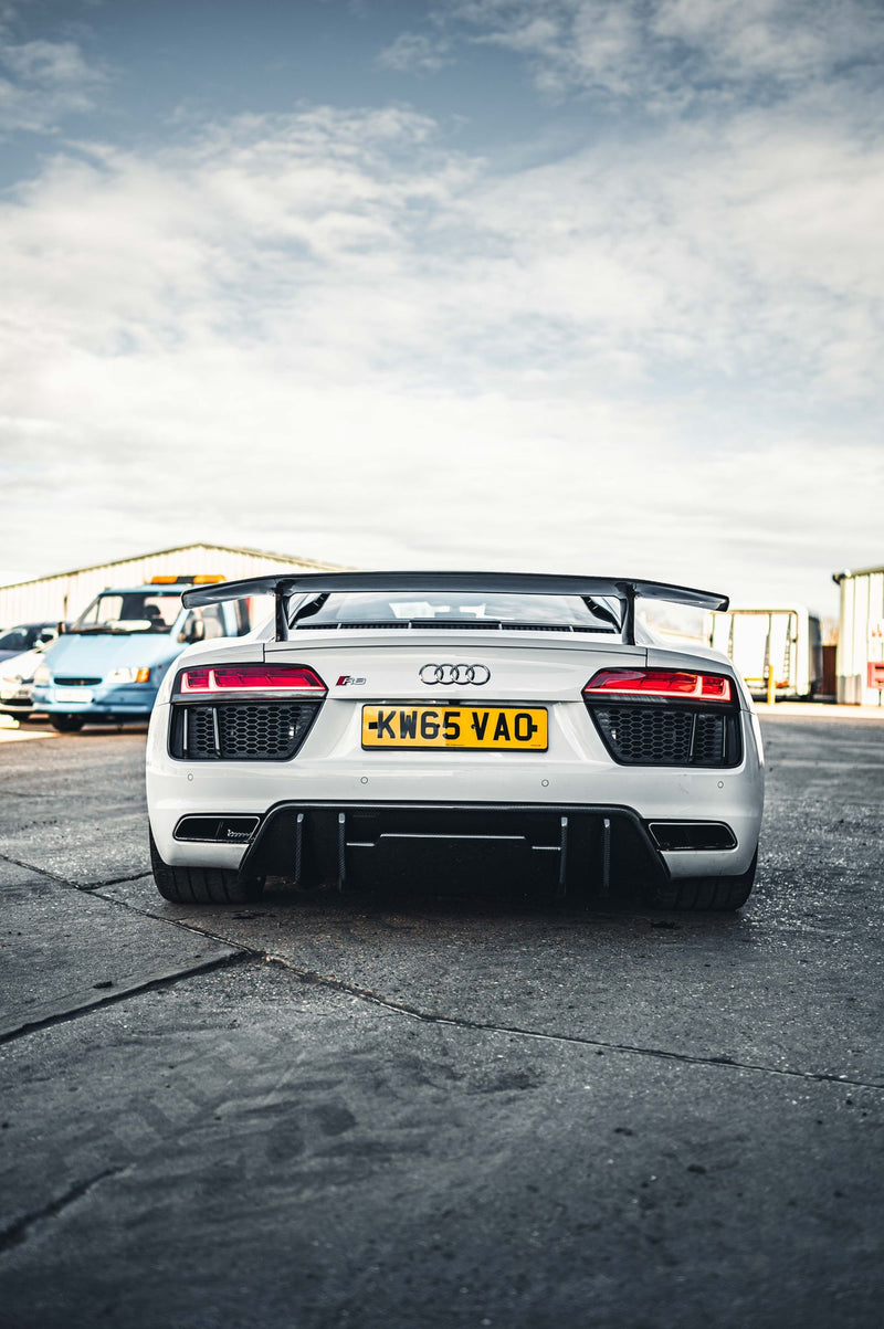 Load image into Gallery viewer, AUDI R8 V10 GEN 2 CARBON FIBRE WING - V STYLE
