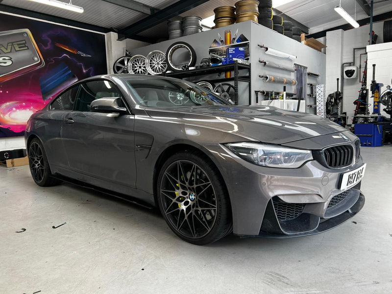 Load image into Gallery viewer, BMW M3/M4 F80/F82/F83 GLOSS BLACK SIDE SKIRTS
