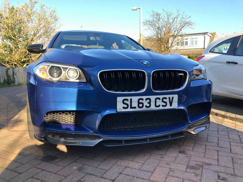 Load image into Gallery viewer, BMW F10 M5 CARBON FIBRE SPLITTER - V STYLE
