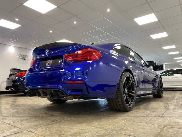 Load image into Gallery viewer, BMW M4 (F82) FULL CARBON FIBRE KIT - CS STYLE - CT Carbon
